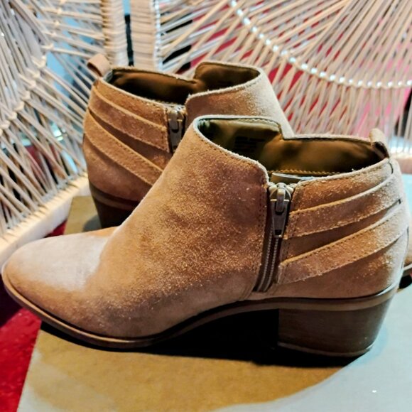 Sonoma booties zip up, block heel size 7 M gently used - Picture 4 of 10
